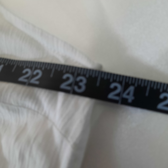 Elegant White Button-Front Tank Top - Picture 3 of 8